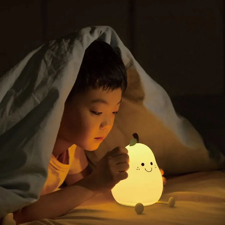🍐✨ PEAR-SHAPED LED NIGHT LIGHT – SOFT, STYLISH ILLUMINATION ✨🍐